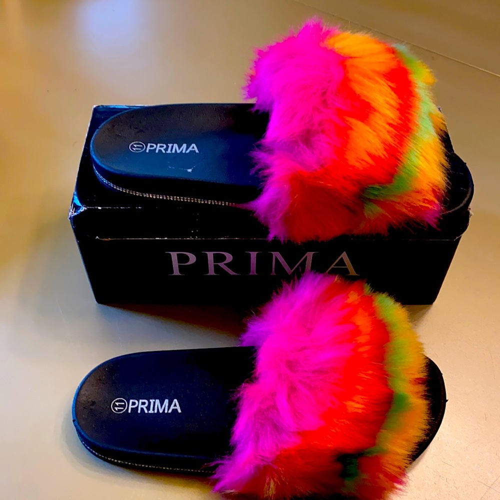 Rainbow fur slides!